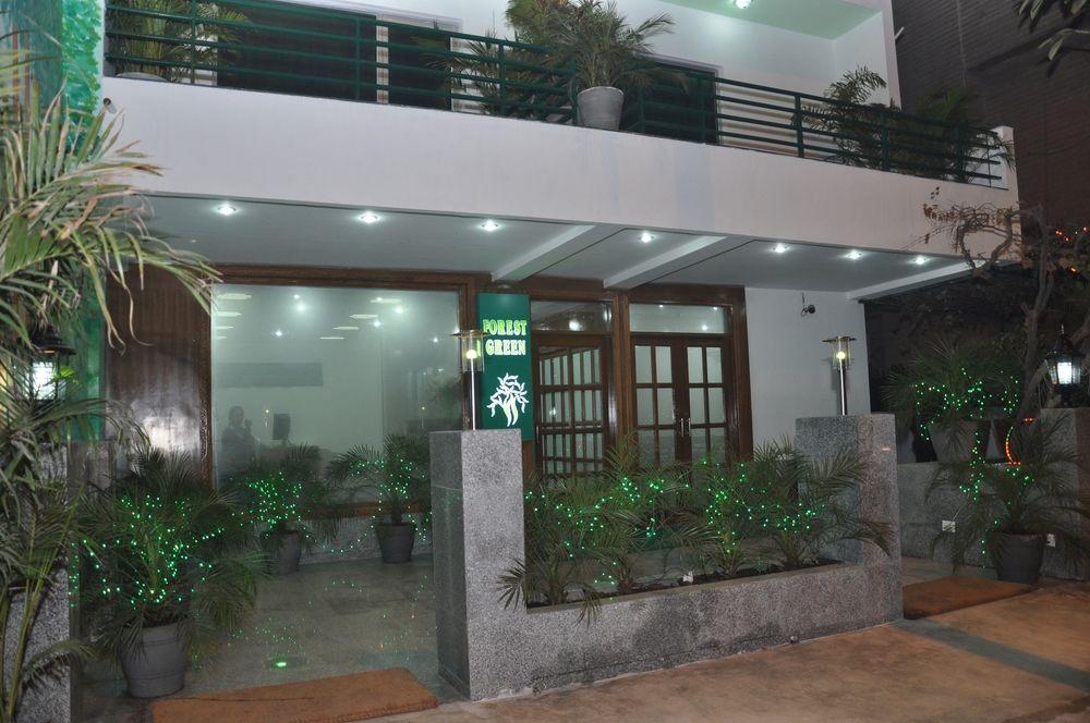 Oyo 367 Hotel Forest Green Ню Делхи Екстериор снимка