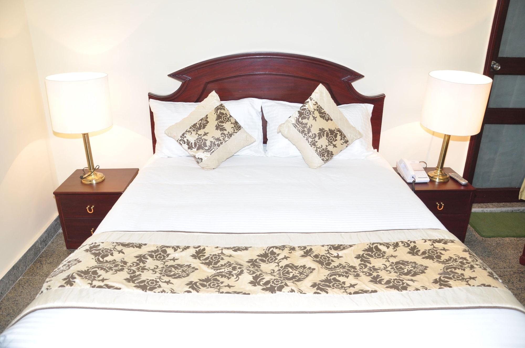 Oyo 367 Hotel Forest Green Ню Делхи Екстериор снимка