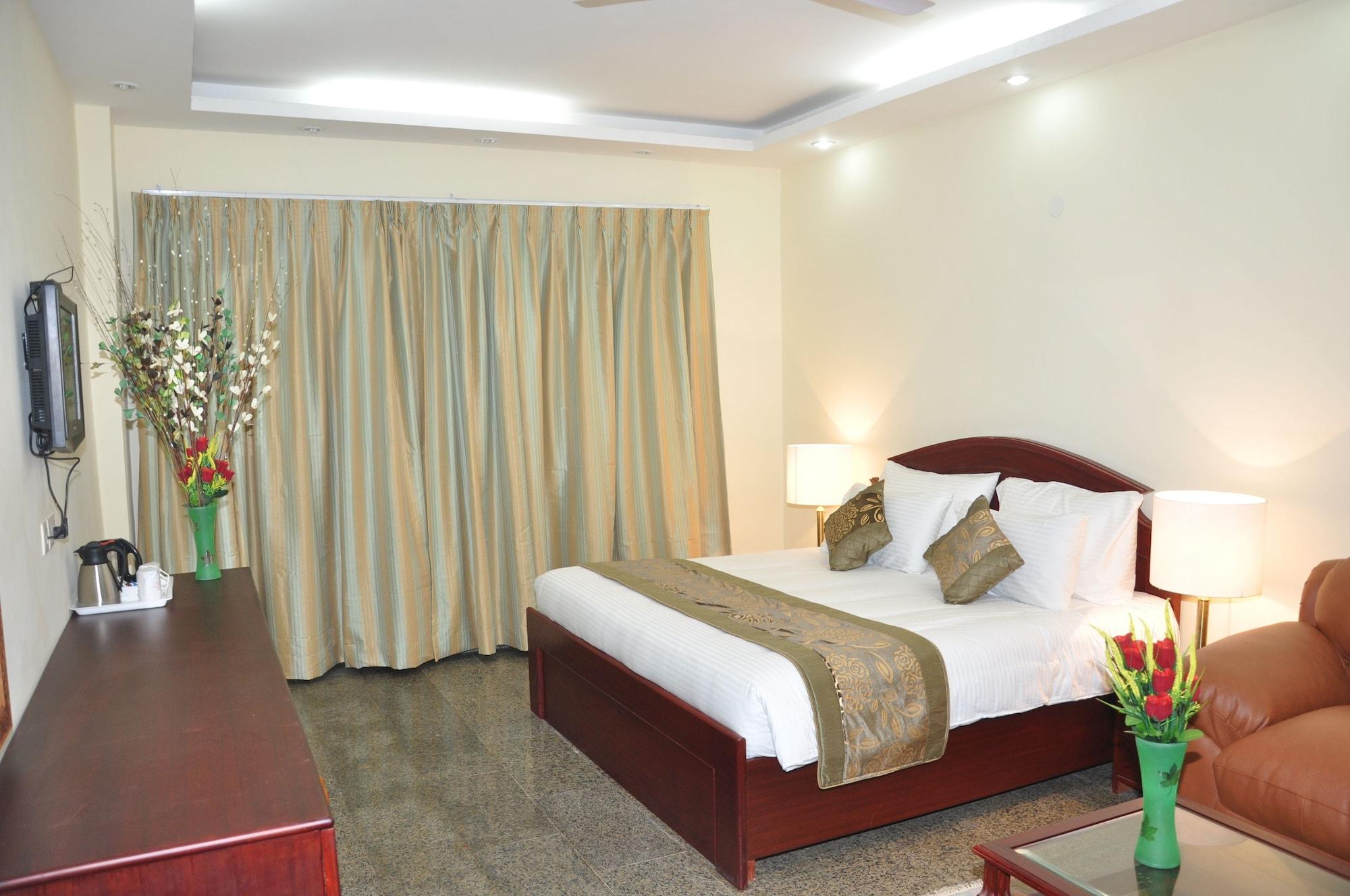 Oyo 367 Hotel Forest Green Ню Делхи Екстериор снимка