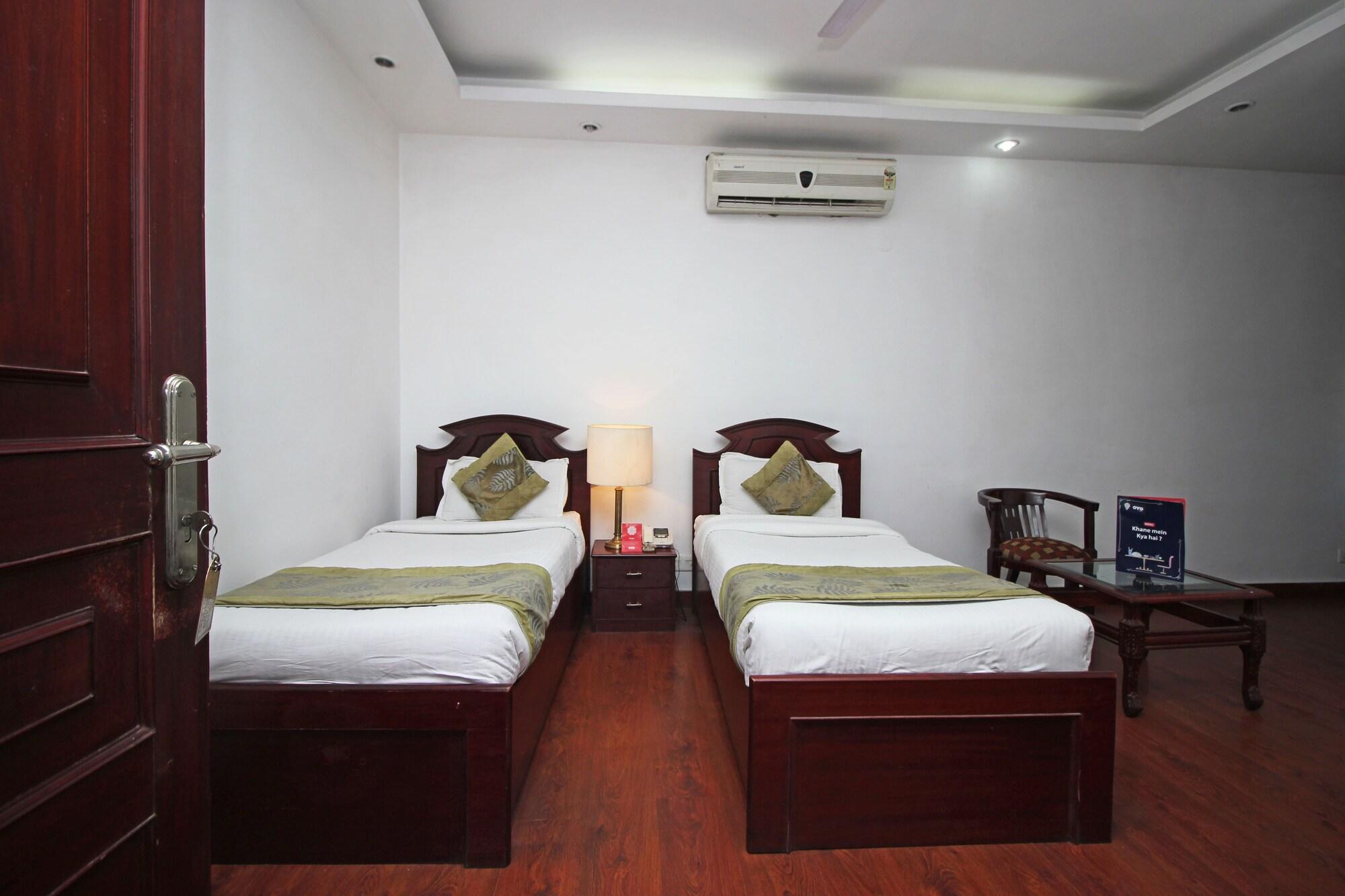 Oyo 367 Hotel Forest Green Ню Делхи Екстериор снимка